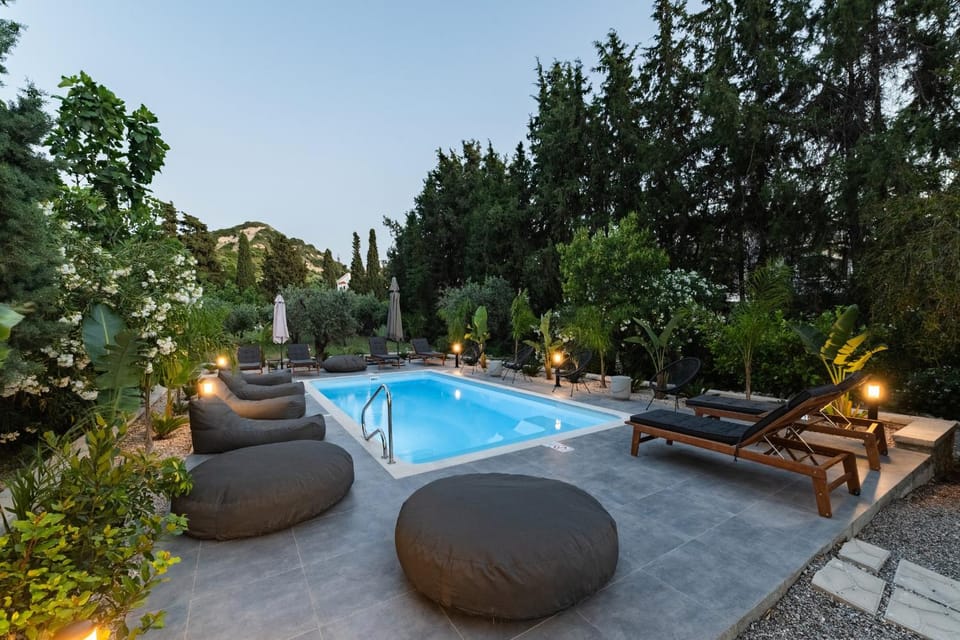 Natural landscape, Garden, Garden view, Pool view, Swimming pool, sunbed