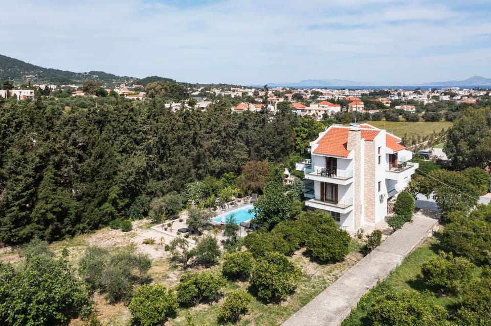 Property building, Natural landscape, Bird's eye view, City view