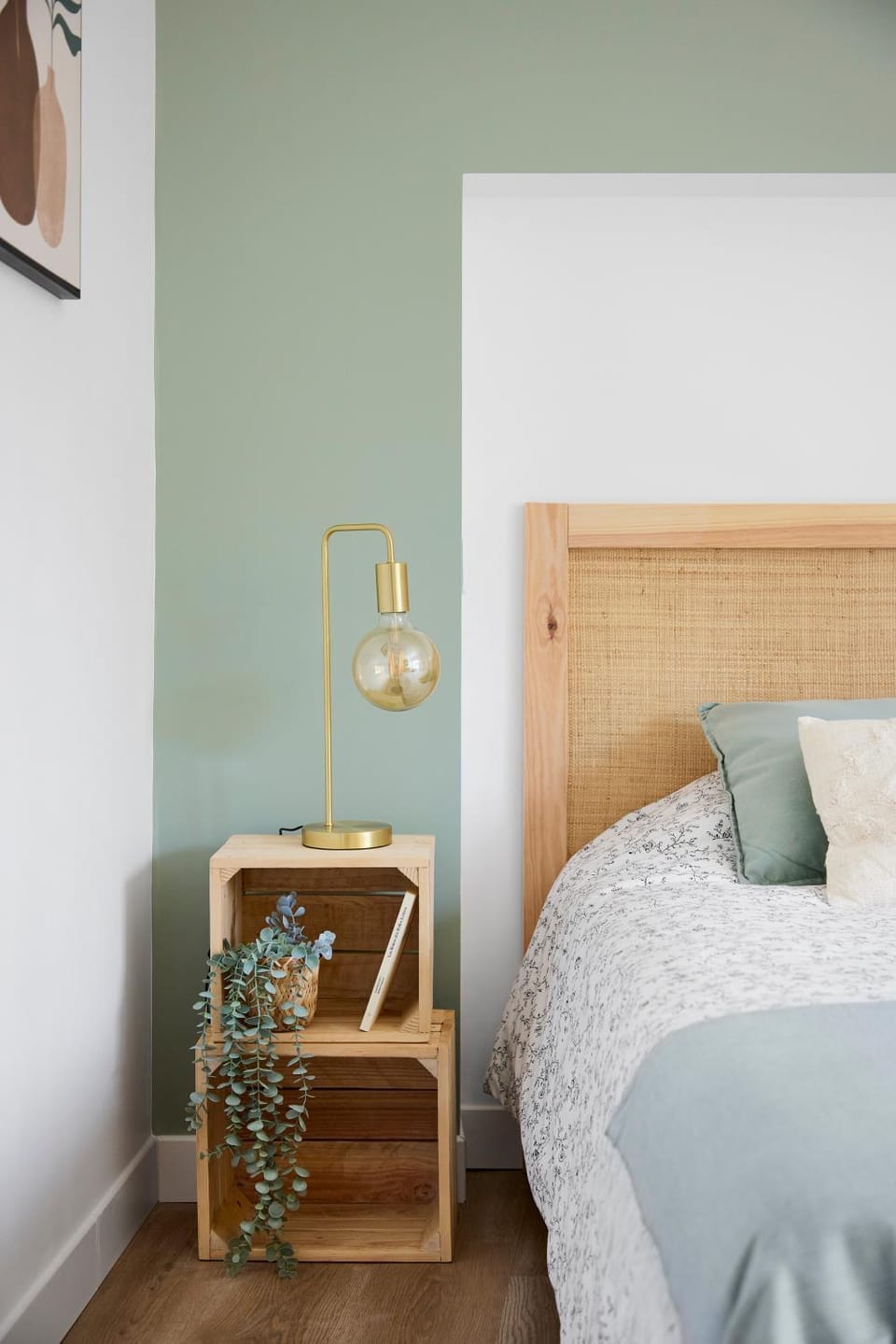 Bed, Decorative detail, Bedroom