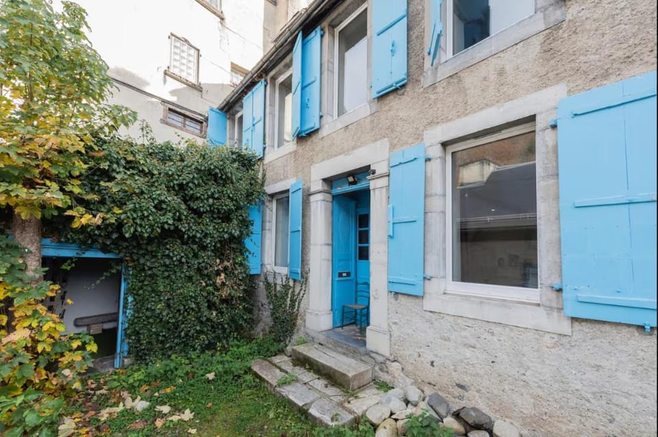 Property building, Garden, Garden
