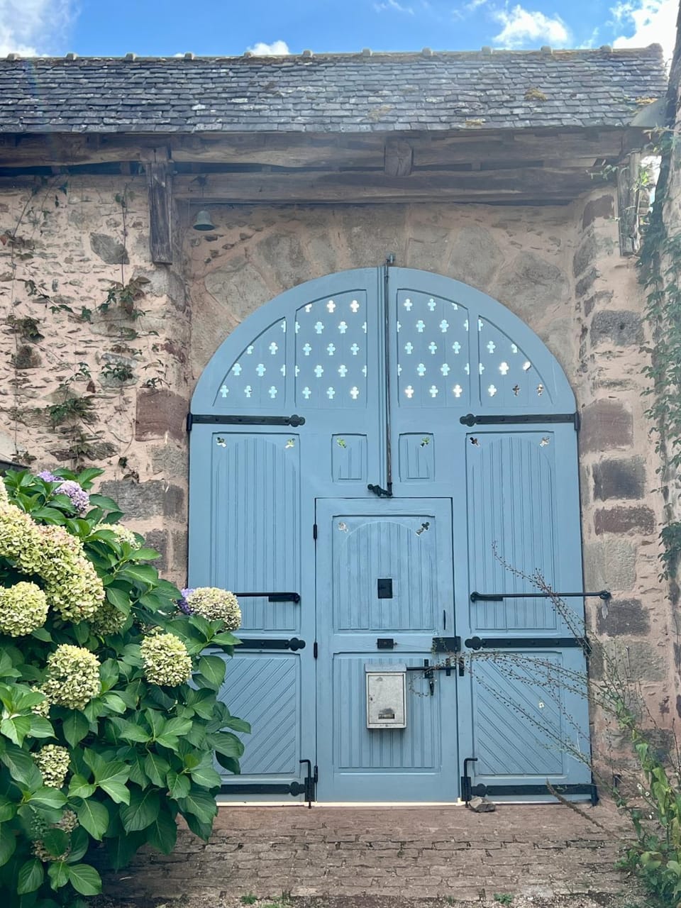 Facade/entrance, Day