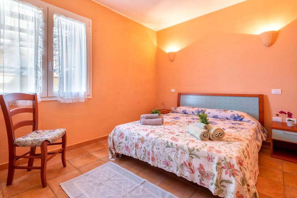 Living room, Bedroom