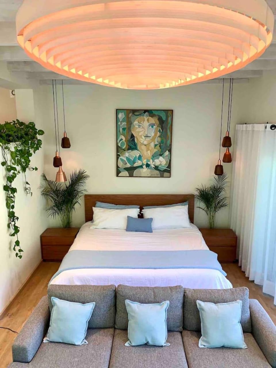 Bed, Photo of the whole room, Decorative detail, Bedroom