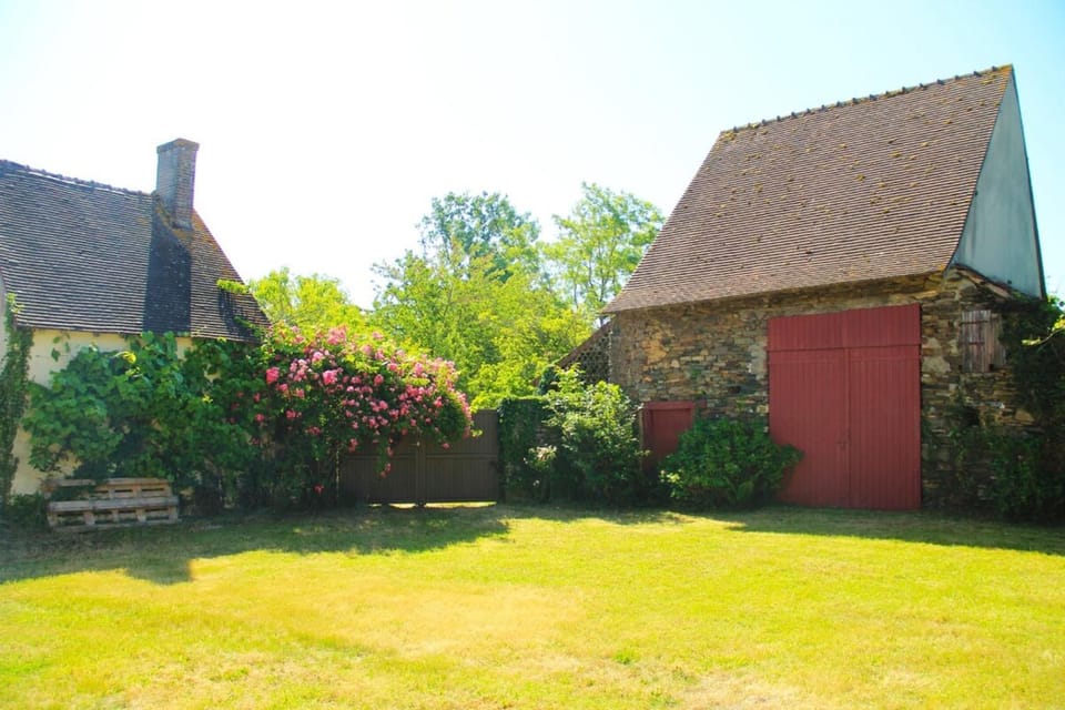 Gite cosy 4 pers en vallée de la Creuse House in Centre-Val de Loire