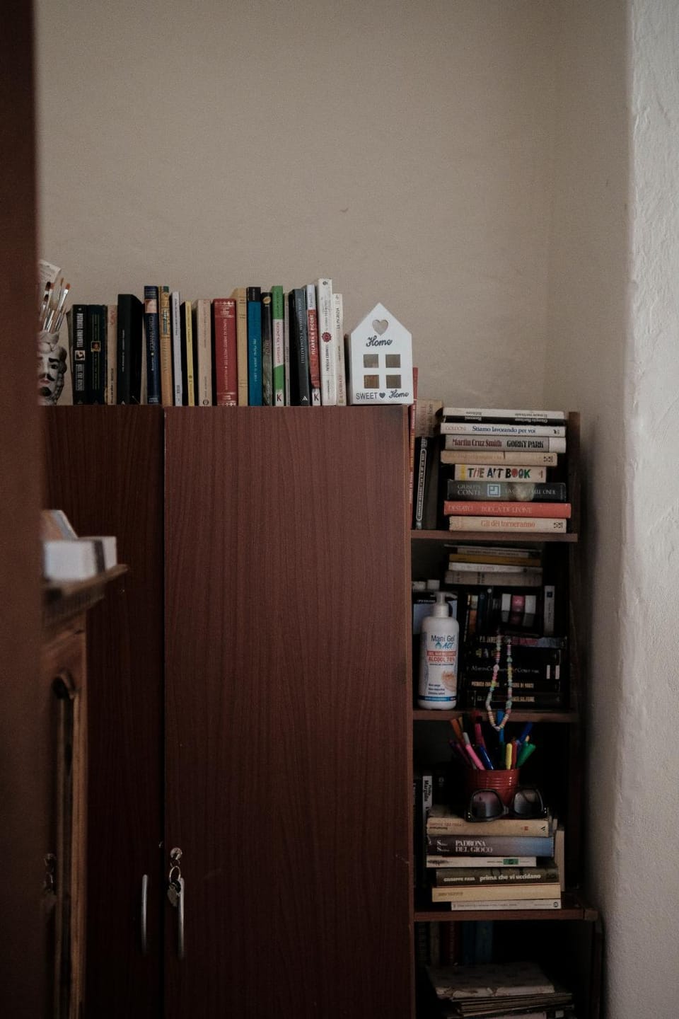 Library, wardrobe