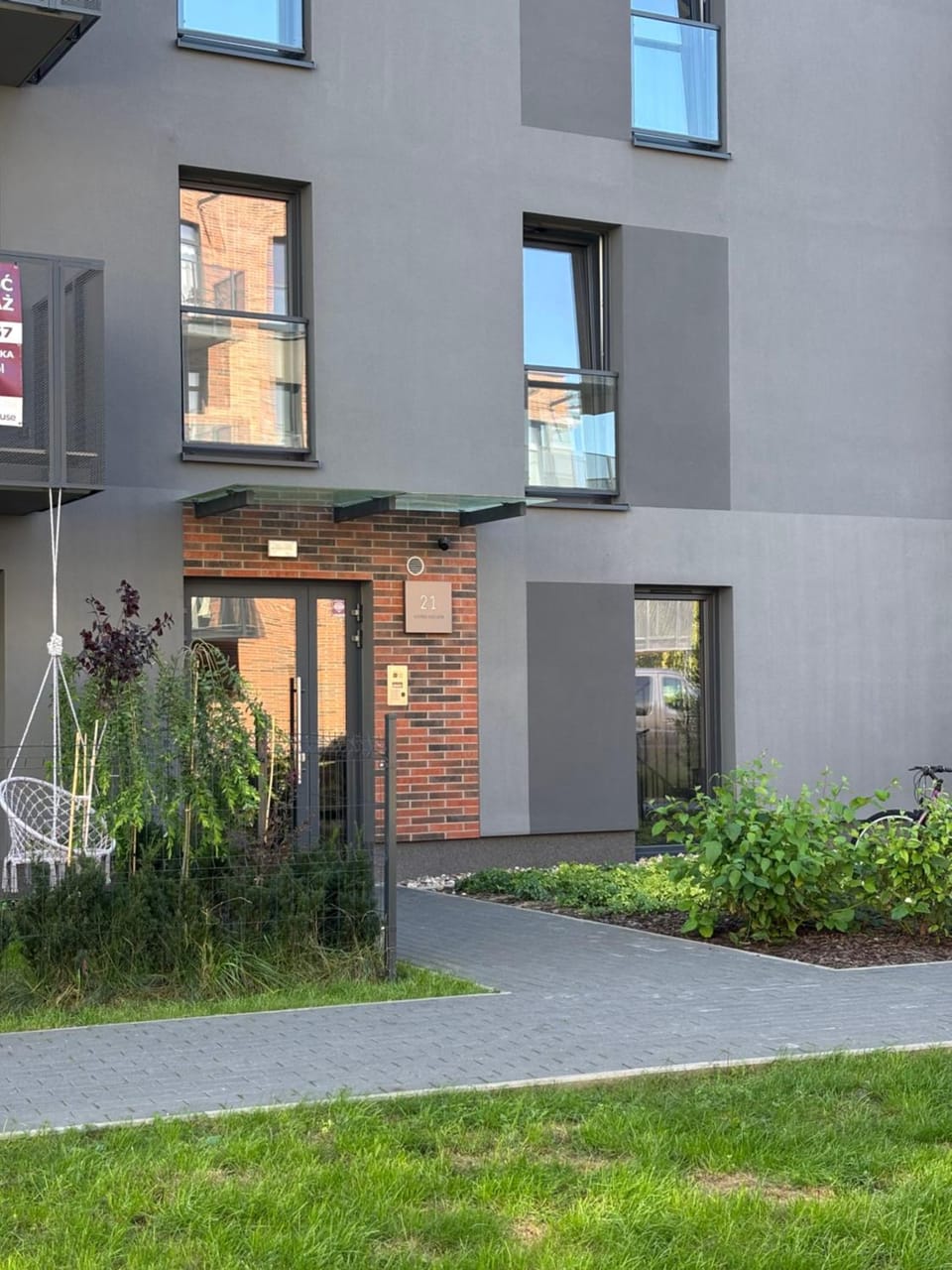 Property building, Day