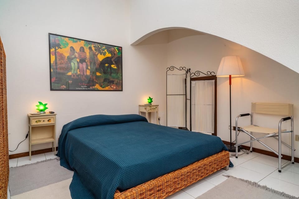 Living room, Bedroom