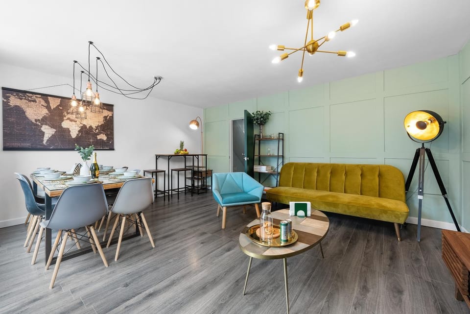 Living room, Seating area, Dining area