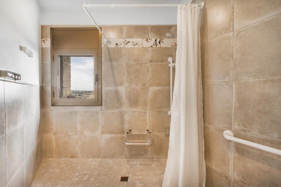 Bathroom, Living room