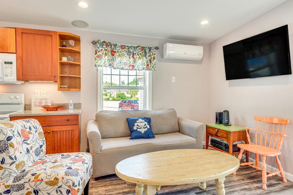 2 Mi to Moody Beach, Amenity Access: Wells Getaway House in Wells