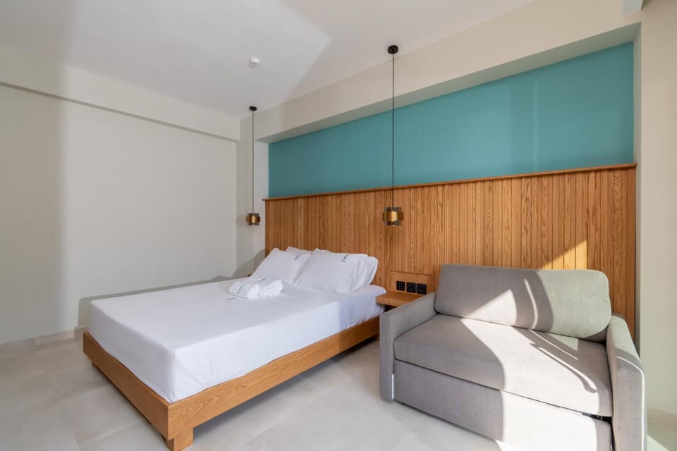 Bedroom, towels
