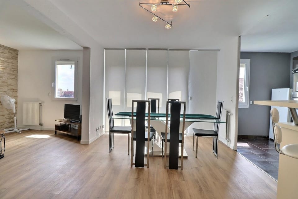 Le Factory - idéal PRO/famille*WiFi*parking privé Apartment in Troyes