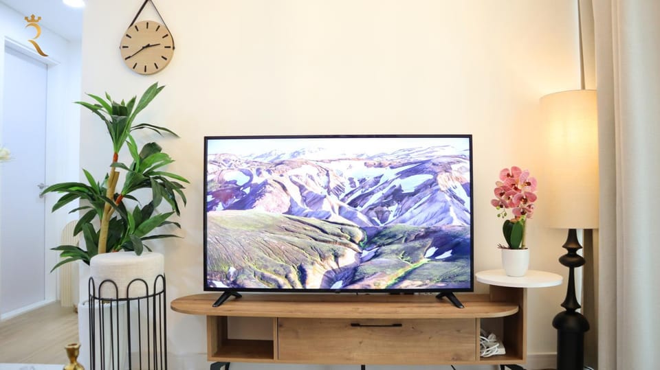 Communal lounge/ TV room, TV and multimedia, Evening entertainment