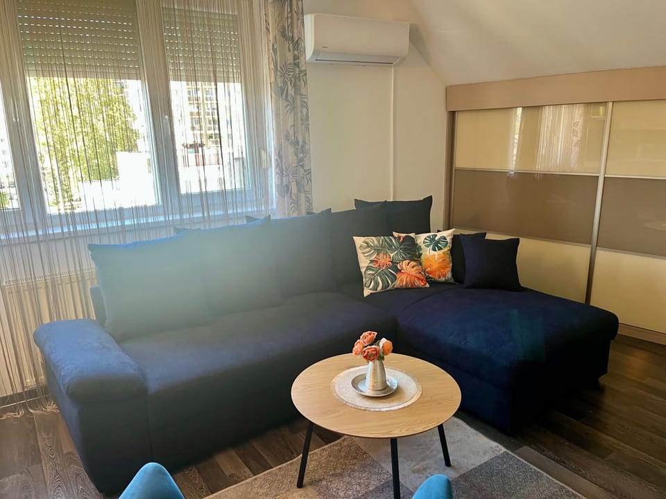 Kis-Hunyad Apartman Apartment in Hungary