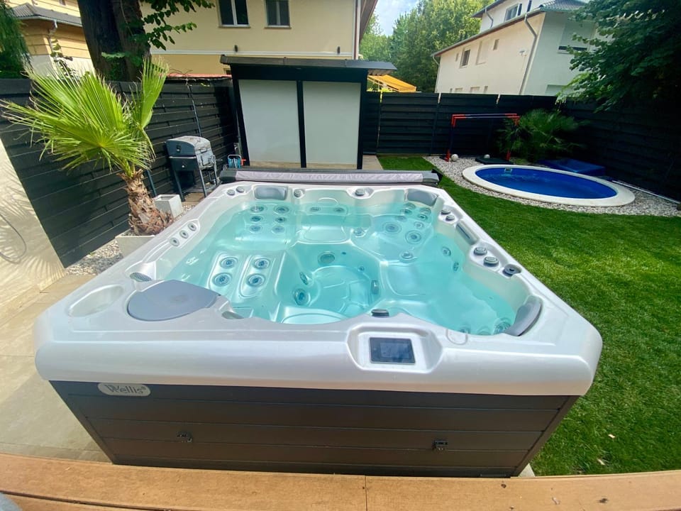 Hot Tub