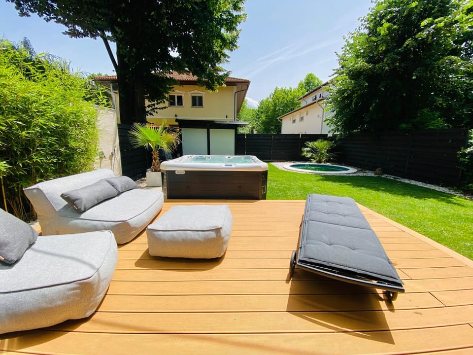 Patio, Balcony/Terrace, Pool view, sunbed