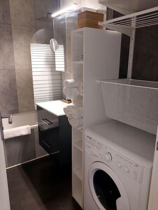 Bathroom, washing machine