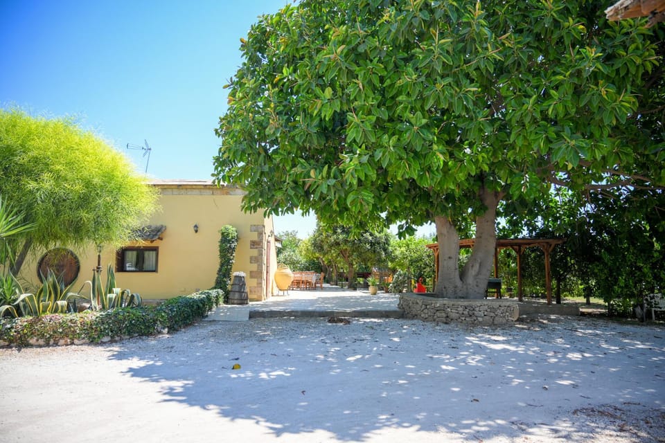 Agriturismo Torre Vendicari Farm Stay in Sicily