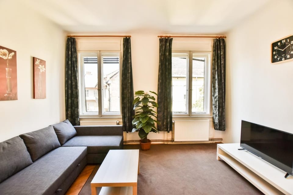 Cityscape Budget Apartments Kalvin Apartment in Budapest