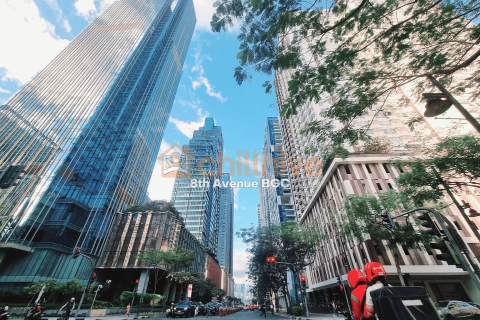 Prime BGC Condo: Uptown Mall & Hyatt #ournw21n House in Makati