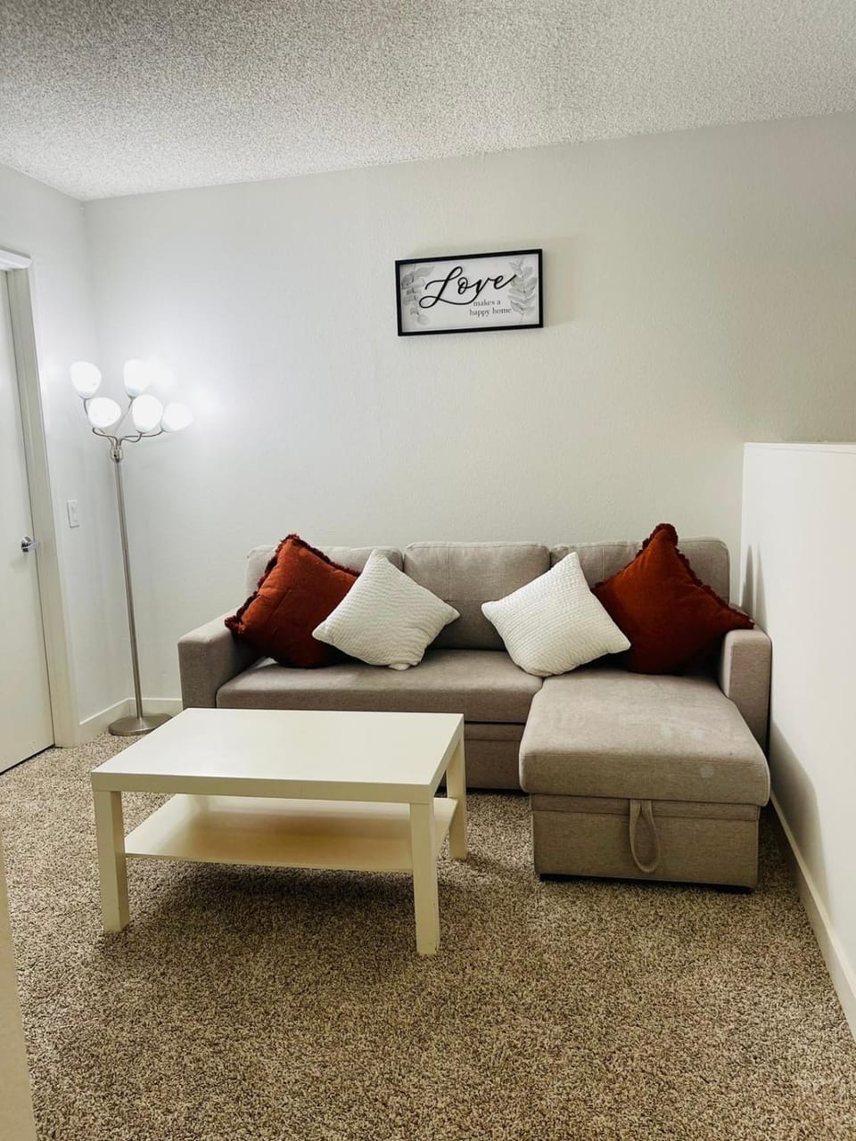 Right in the Hollywood Blvd Loft Apartment Apartment in Hollywood