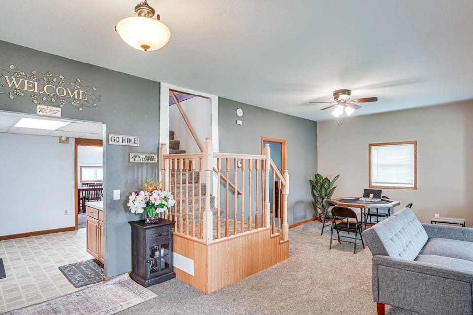 Serene Devils Lake House w/ Deck + Fire Pit! House in Devils Lake