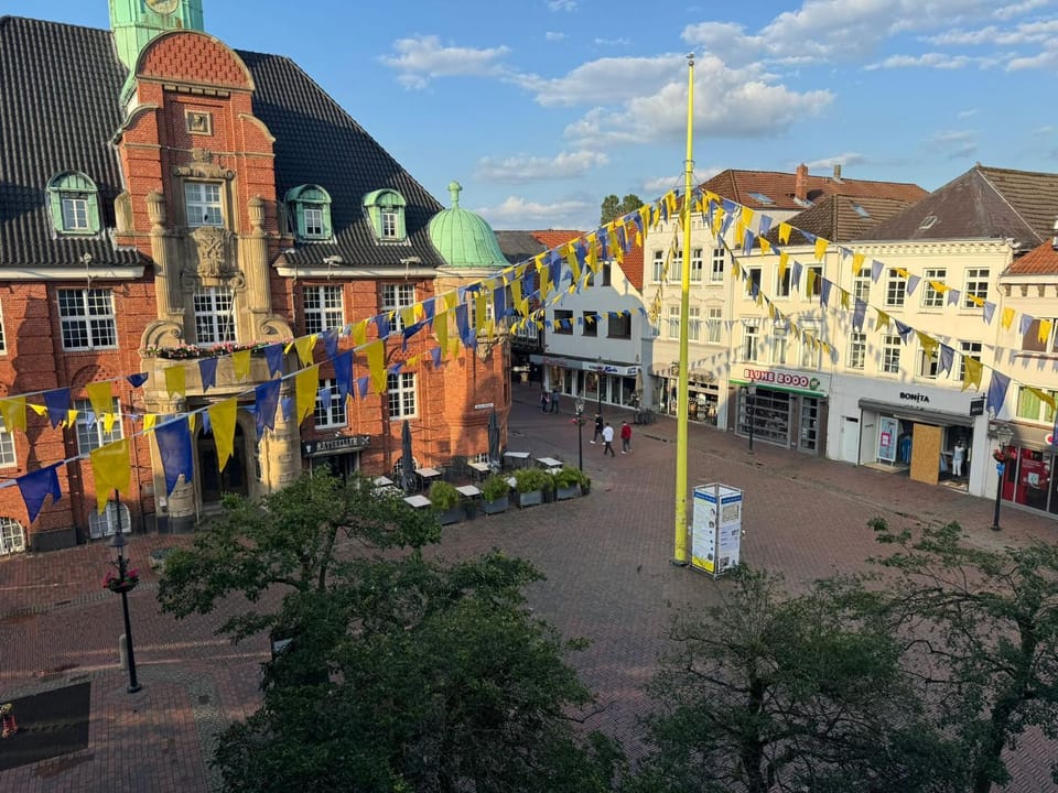 Day, Neighbourhood, City view