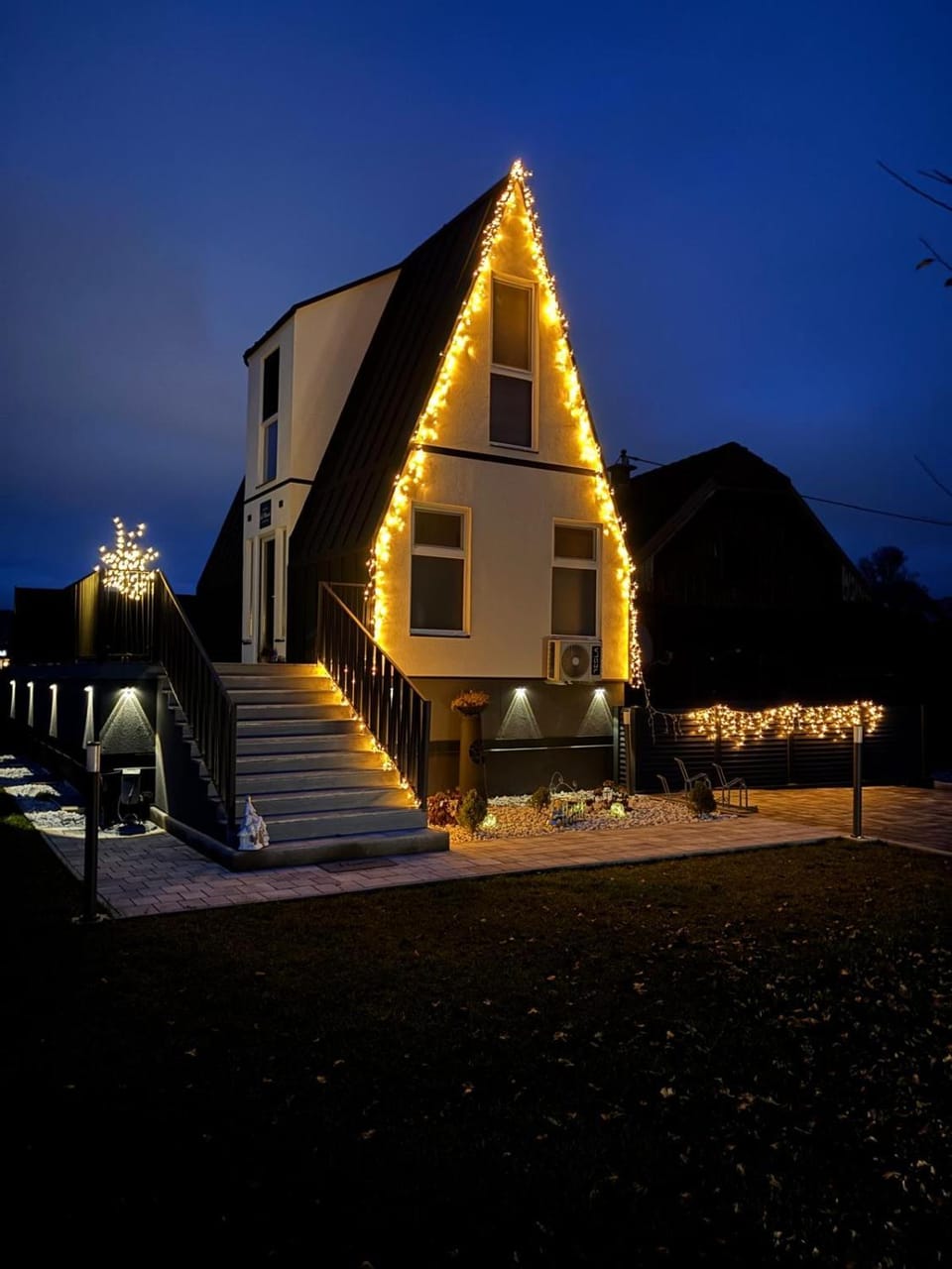 Ferienhaus Del Mondo am Wörthersee House in Carinthia, Austria