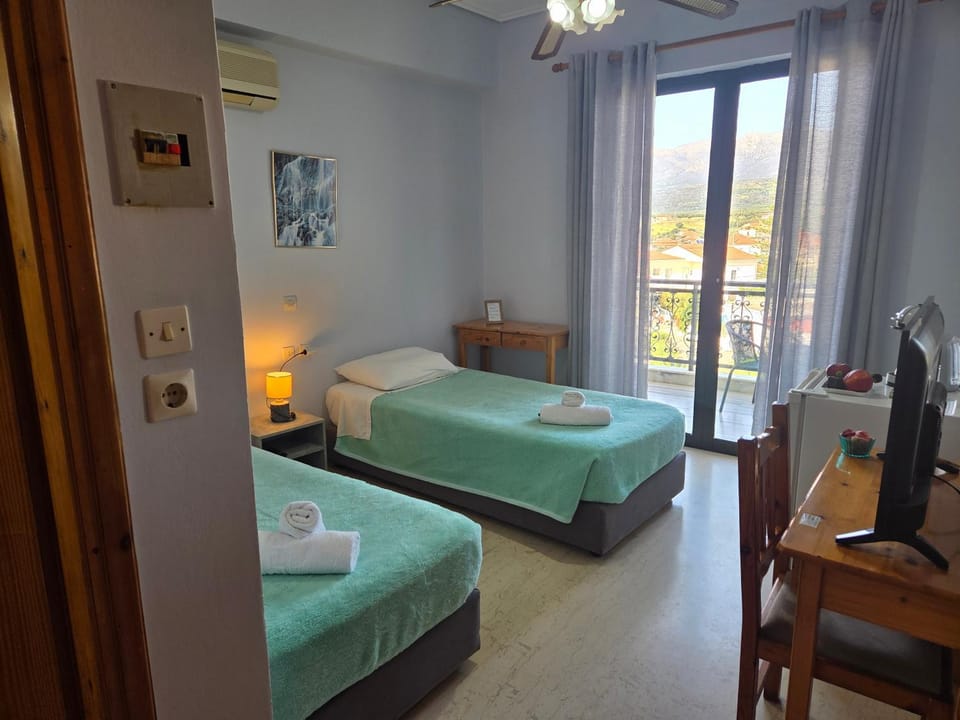 TV and multimedia, Bedroom, Sea view