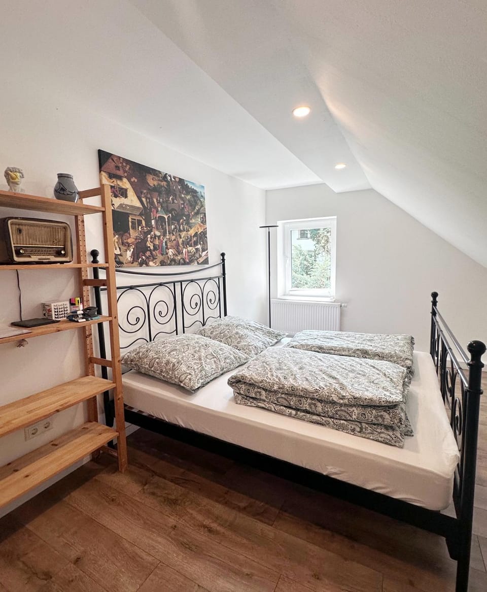 Photo of the whole room, Bedroom, bunk bed