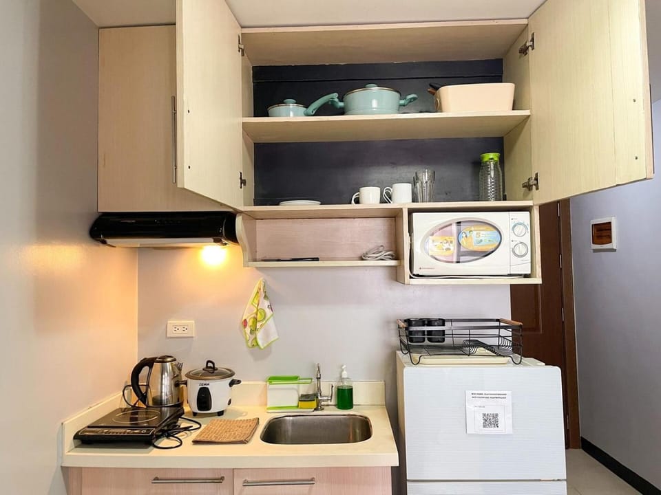 Cozy & Affordable Stay Near Bgc #rt33005 House in Makati