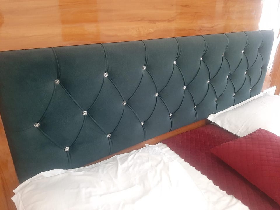 Parvatiya Homestay Vacation rental in Uttarakhand