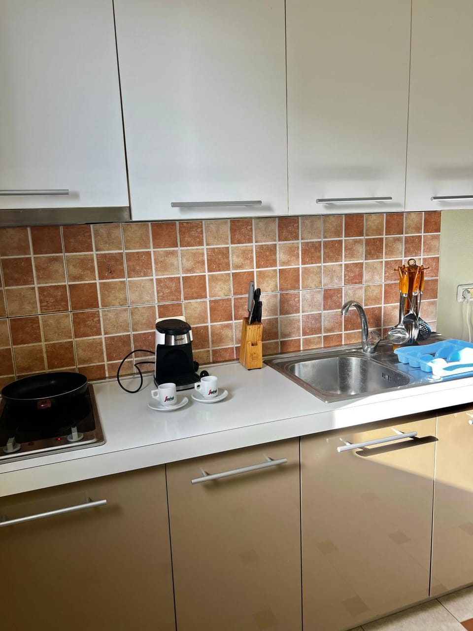 Romantic Couple Sea View Apartment 403 Apartment in Tirana County, Albania