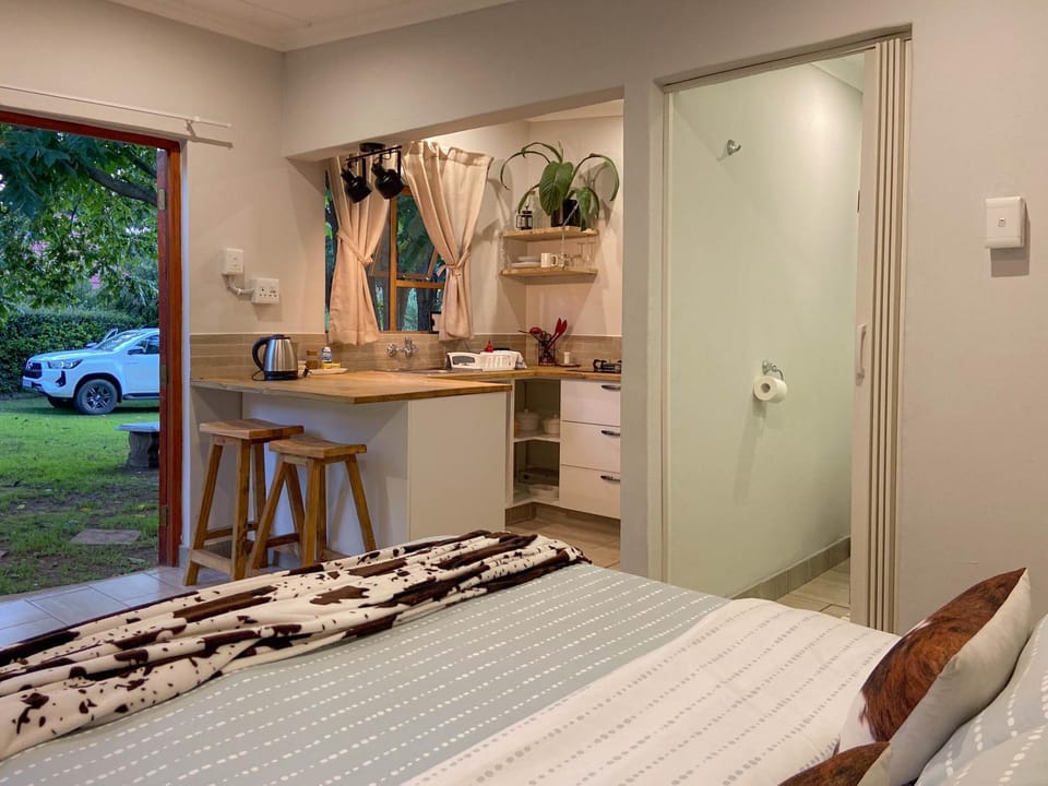 Bed, Bathroom, Kitchen or kitchenette