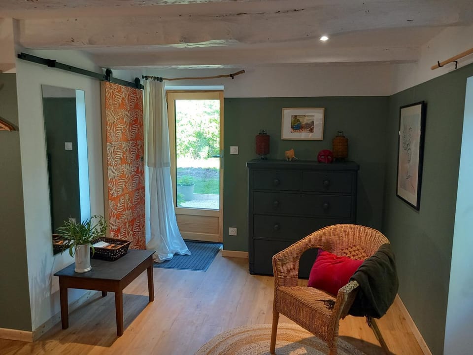 La maison au frêne Bed and Breakfast in Occitanie