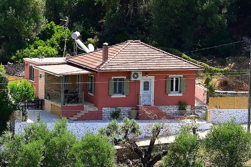 Villa Theodora House in Ithaca