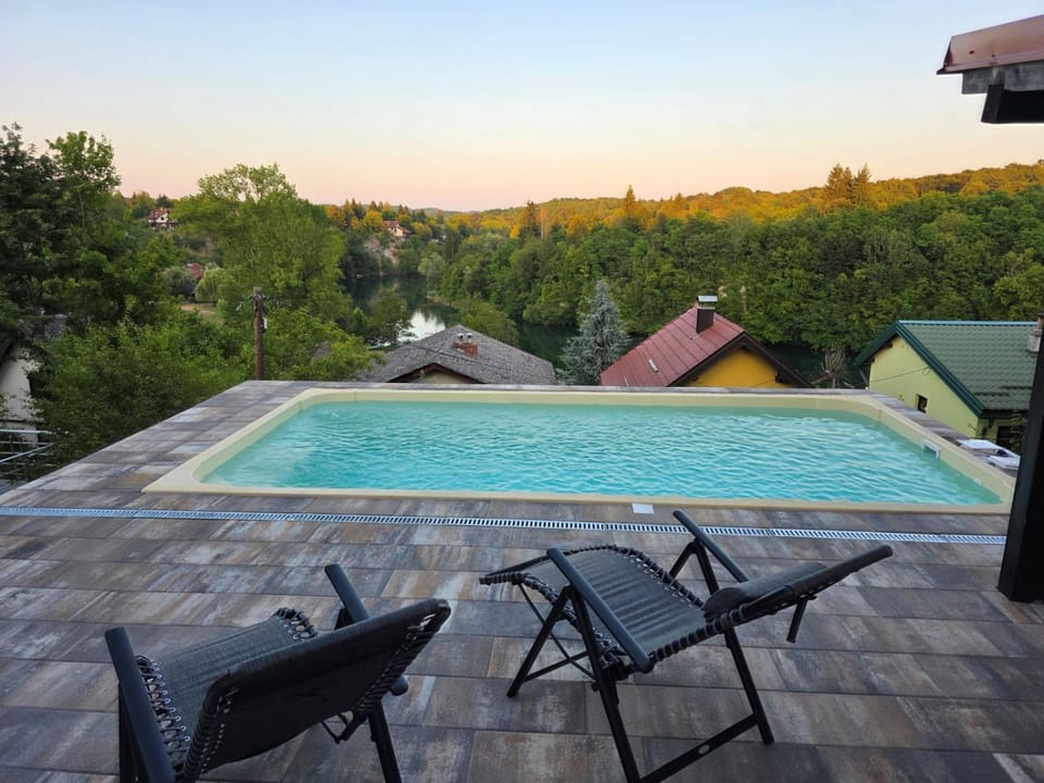 Mrežnica House House in Croatia
