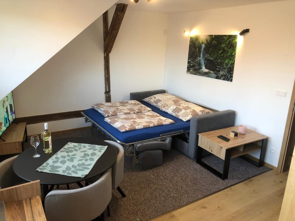 Living room, Photo of the whole room