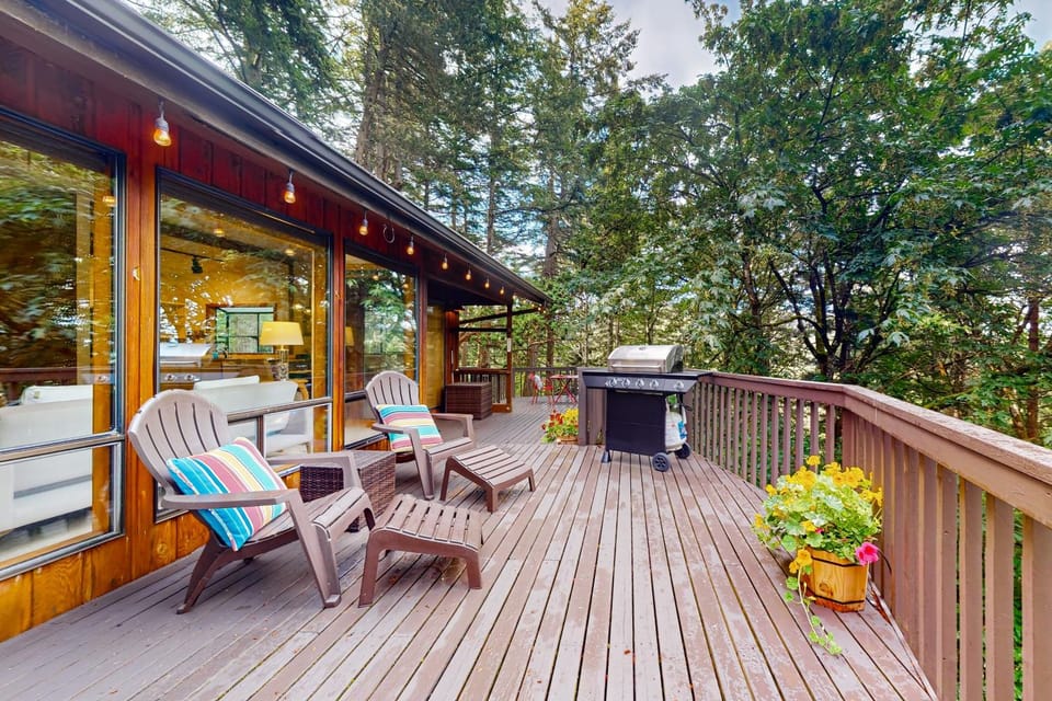 Raven Tree House in Washington