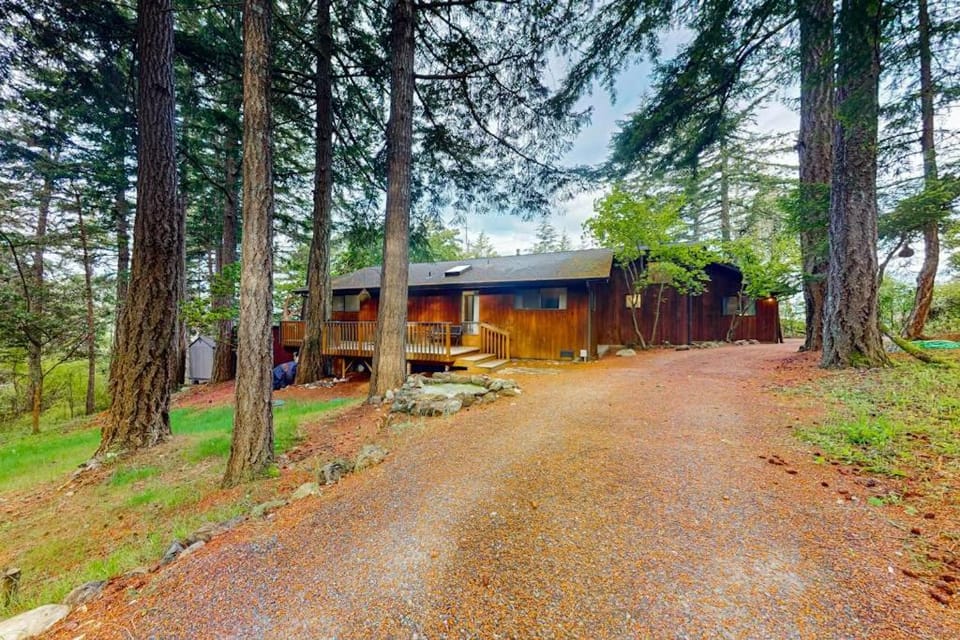 Raven Tree House in Washington