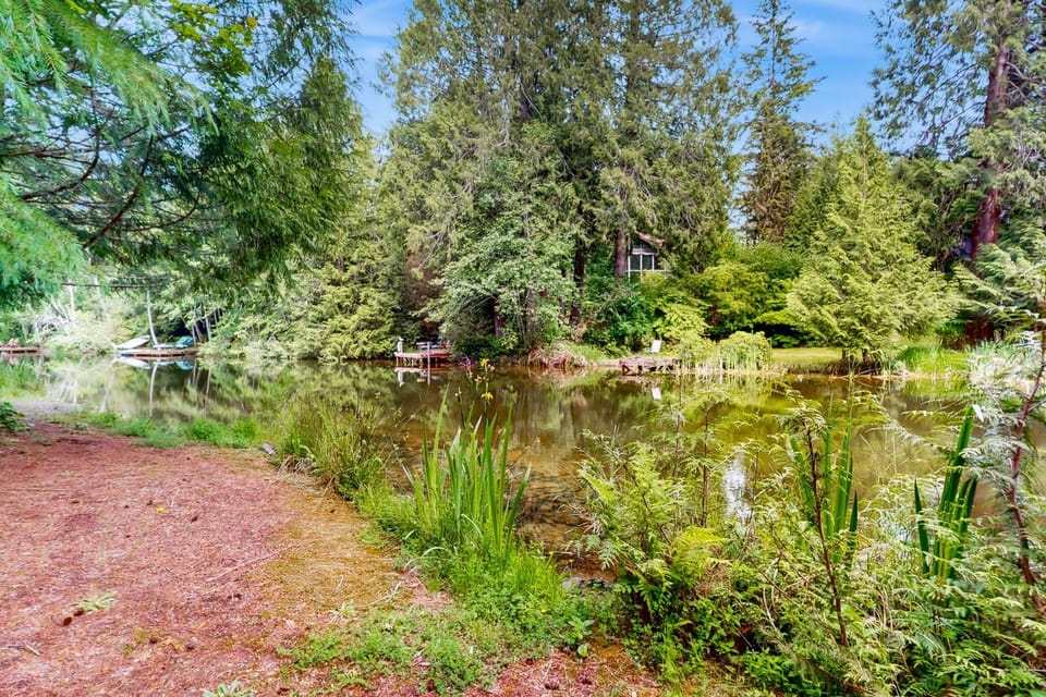 Deer Harbor House in Allyn-Grapeview