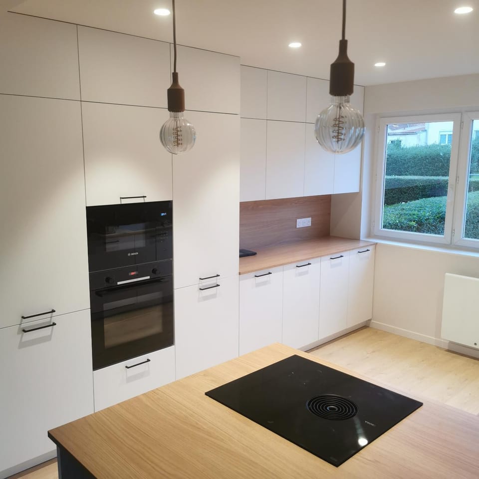 Kitchen or kitchenette, stove