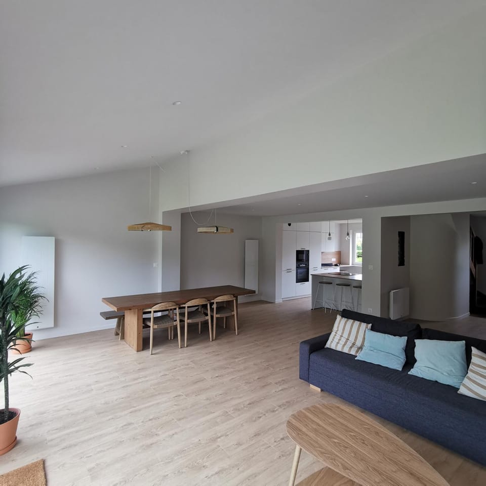 Living room, Dining area