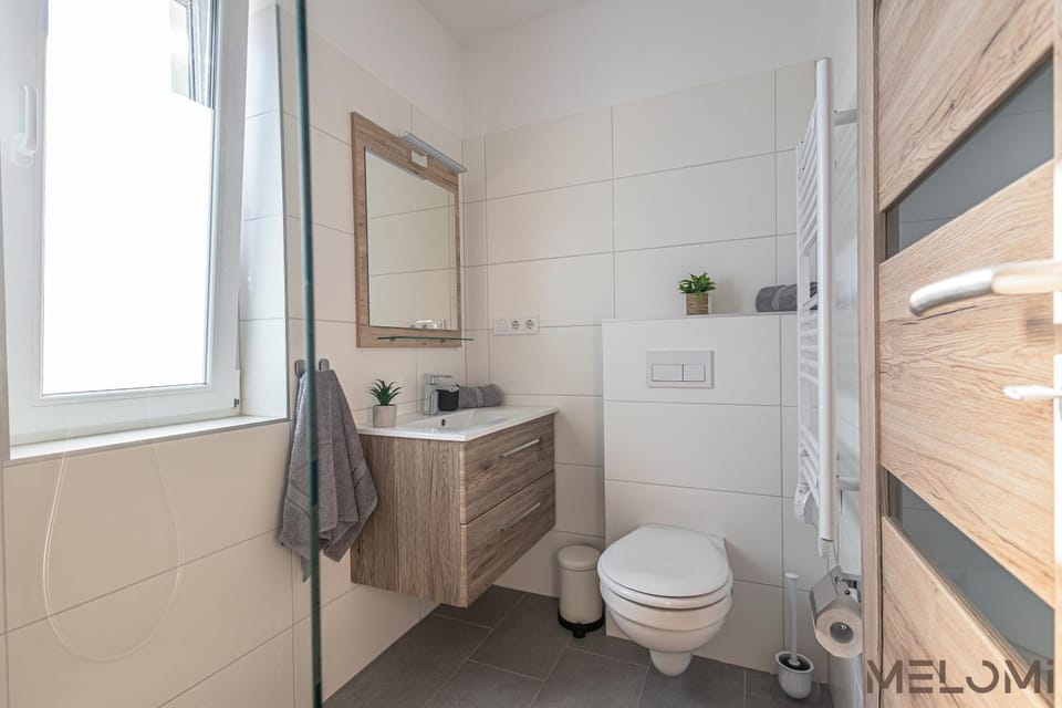 Toilet, Bathroom