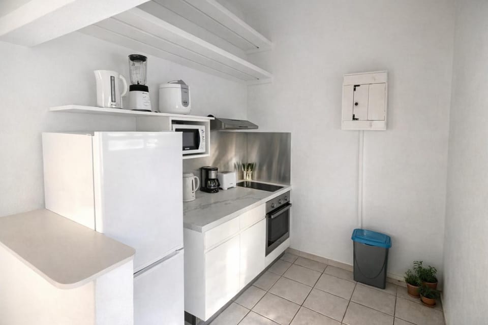 stove, stove, kitchen, kitchen