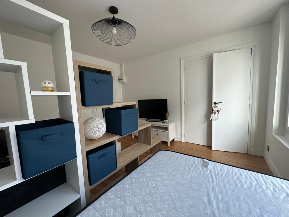 Bed, Bedroom, wardrobe