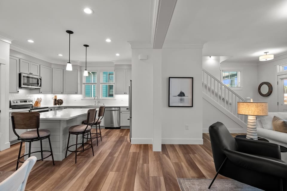 Surf Song by Seabrook Hospitality House in Washington