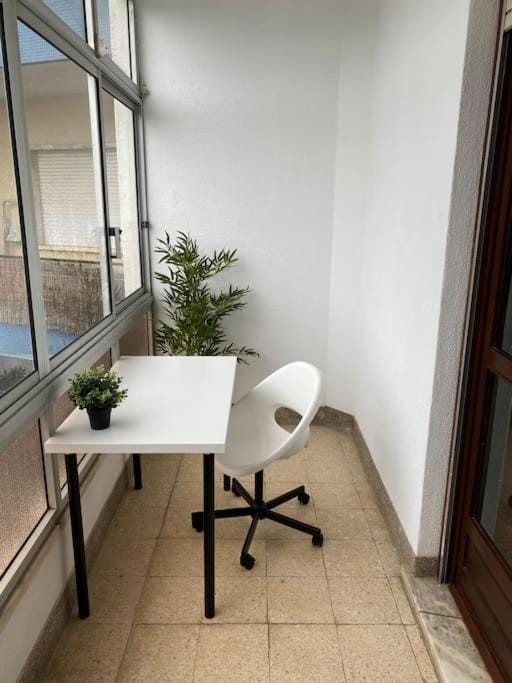 RS AL Cruz Quebrada Apartment in Lisbon District