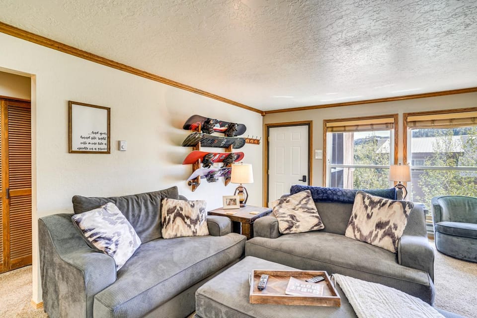 Hiking & Explore: Brian Head Condo w/ Indoor Pool! House in Brian Head