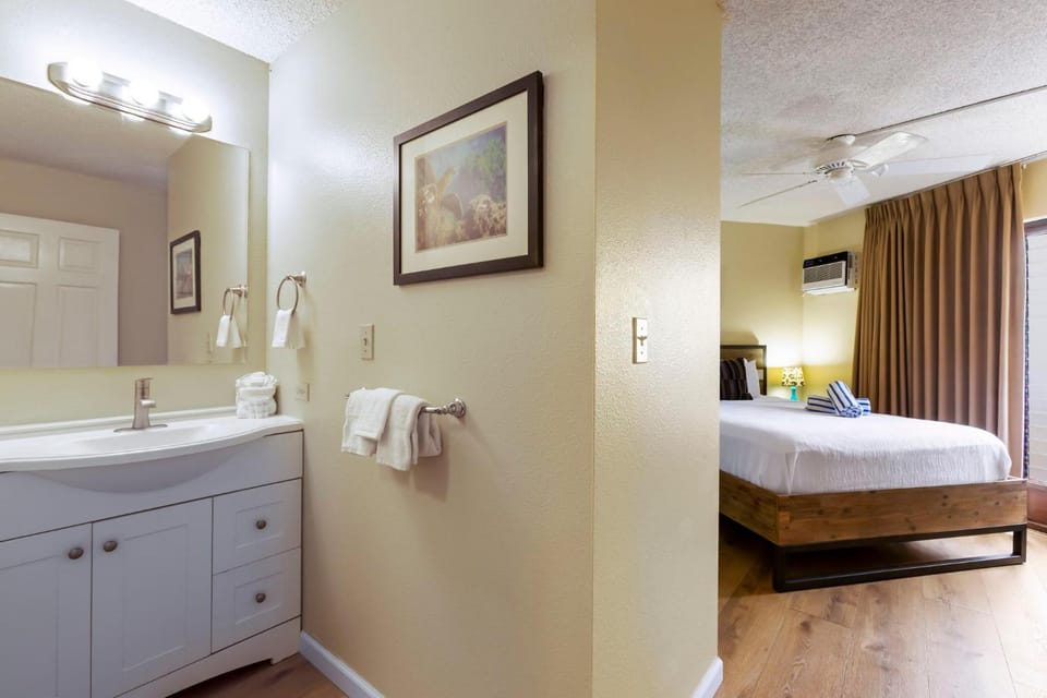 Bathroom, Bedroom